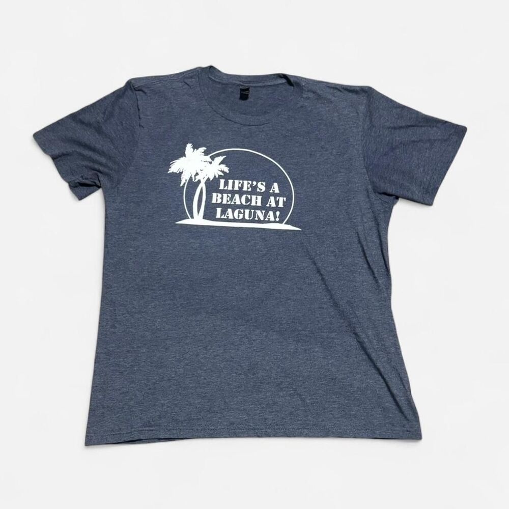 District made navy blue beach in laguna Small size (width 19in, length 25in)